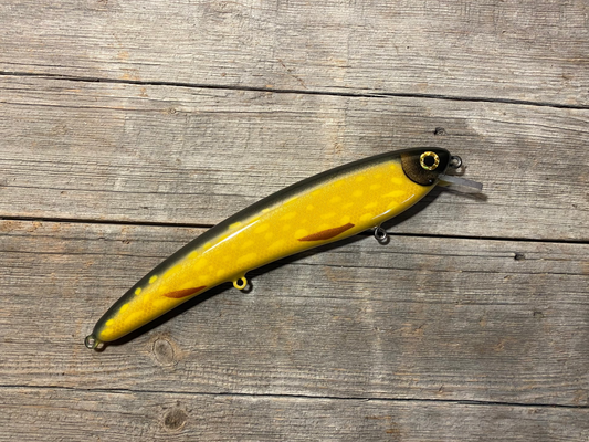 Boreal Beast  - Wobbler 145g / 26cm Yellow Pike